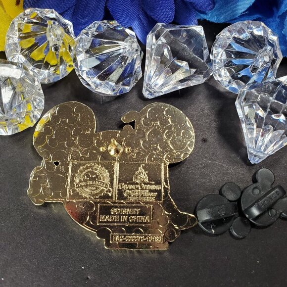 Disney Pluto Trading Pin Shanghai Dog Bling Lapel Pin Brooch Badge Accessories - Picture 6 of 8